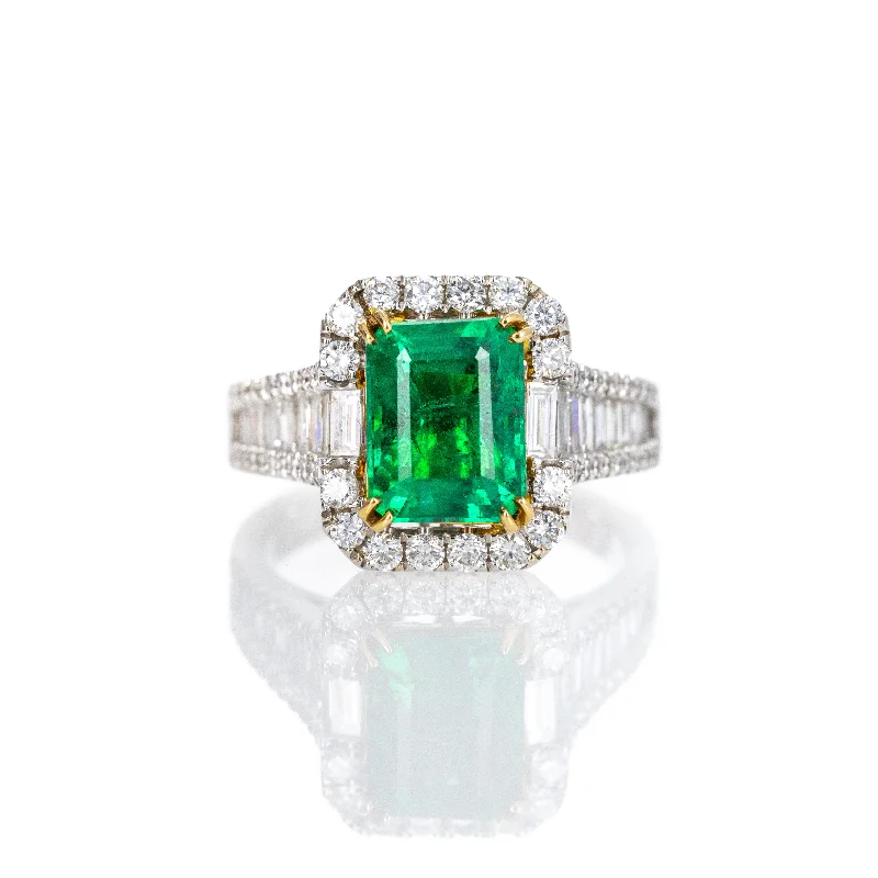 18K Gold 2 Carat Emerald Diamond Baguette Halo Ring