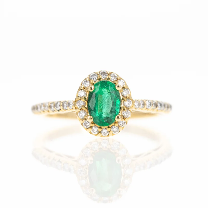 18K Yellow Gold 0.65 Carat Oval Emerald Diamond Halo Ring