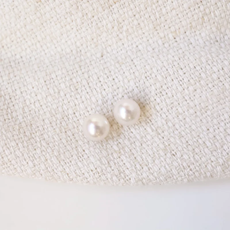 14k Gold 7mm Pearl Post Earrings