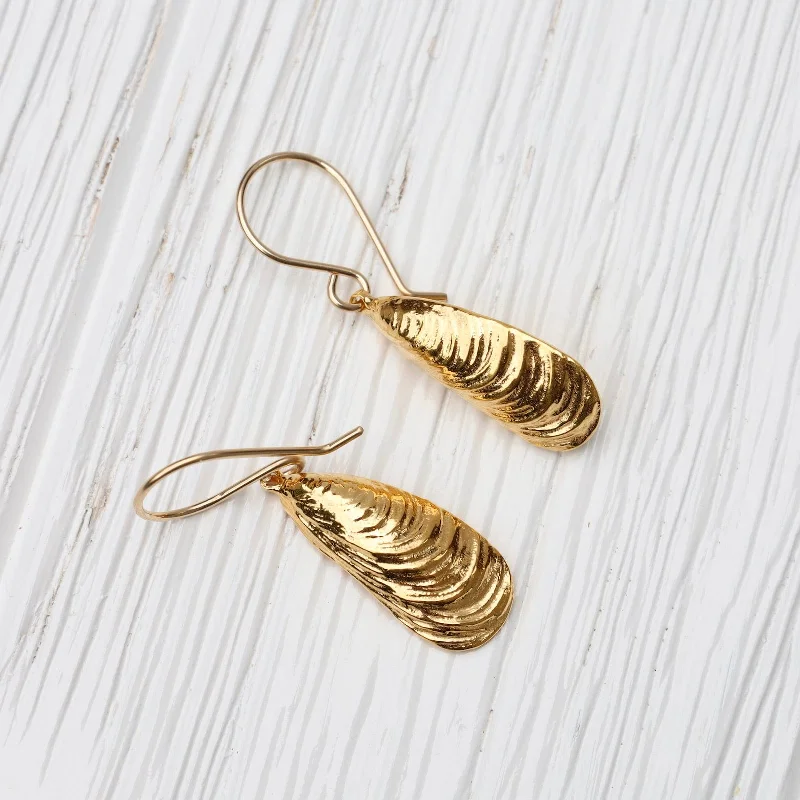 Serenity Shell Earrings in 18K Gold Vermeil