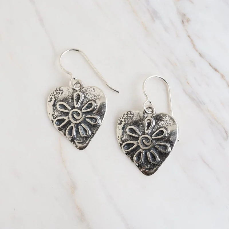 Daisy Heart Earring